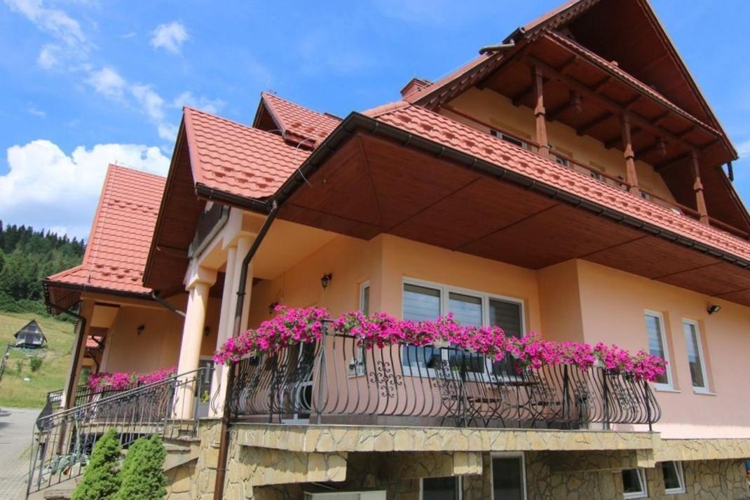 Отель Pensjonat I Restauracja Nowak Лапше-Нижне Экстерьер фото